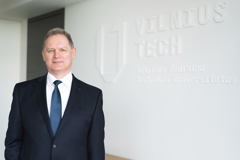 Šventiniai VILNIUS TECH rektoriaus sveikinimai